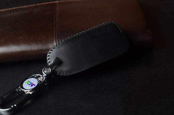 JVCV® Handmade Leather Car Key Cover – Compatible with Tata Curvv, Tiago, Tigor, Punch, Hexa, Nexon, Zest, Bolt, Safari Storme – Flip Key