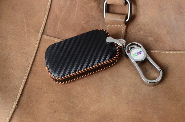 Carbon Fiber Leather Car Key Cover for Mahindra XUV 700, 3XO, Thar, Marazzo, Bolero, Scorpio, Scorpio N, XUV 300, XUV 400 EV, Thar Roxx - Premium PU Case with Keychain